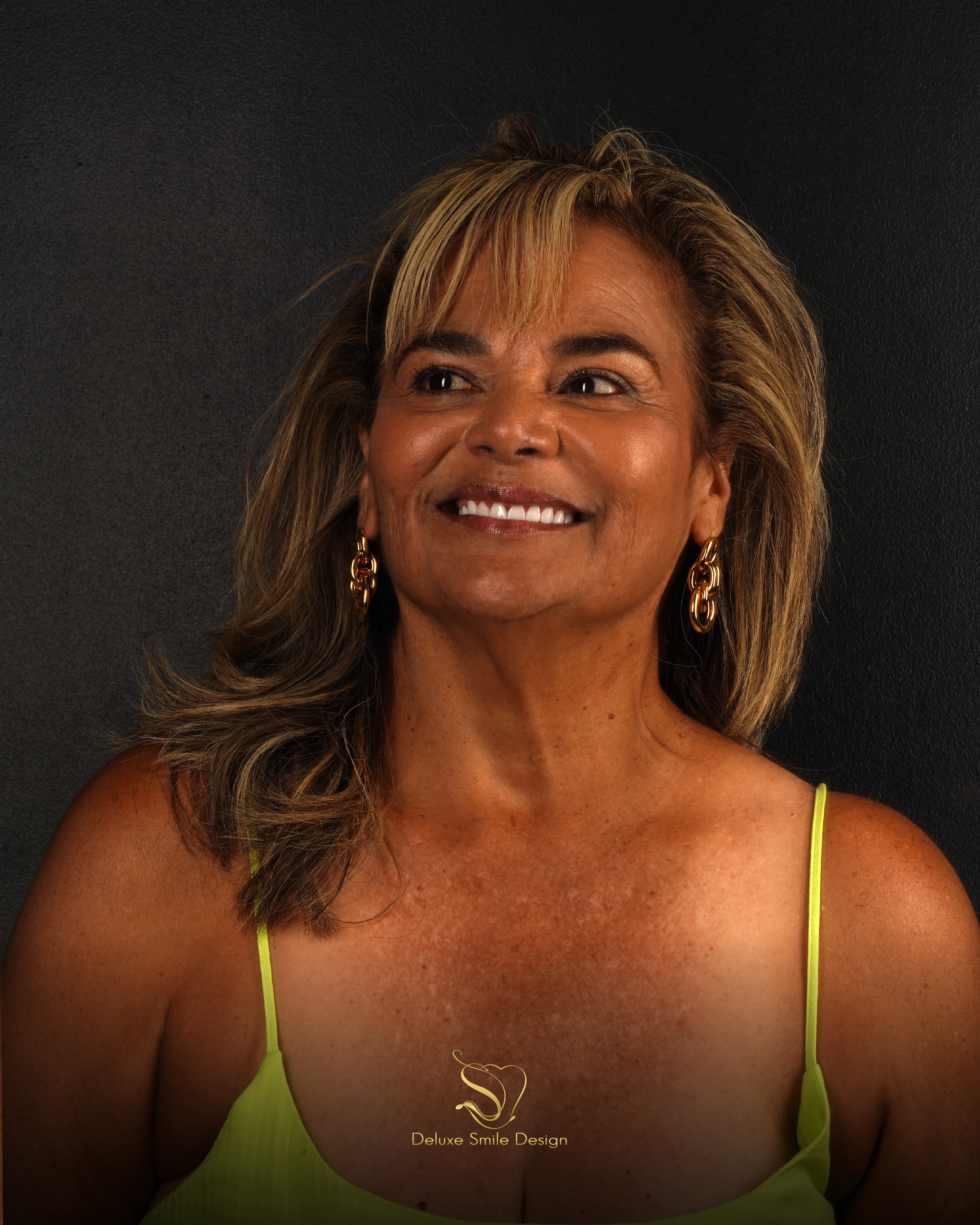 Deluxe Smile|<trp-post-container data-trp-post-id='5483'>Emergency Miami</trp-post-container>